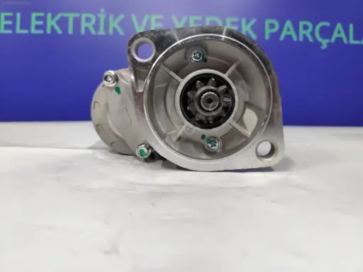 PEUGEOT J9 ISUZU NKR 9 DİŞ DİŞLİSİ GERİDE İLAN MODEL